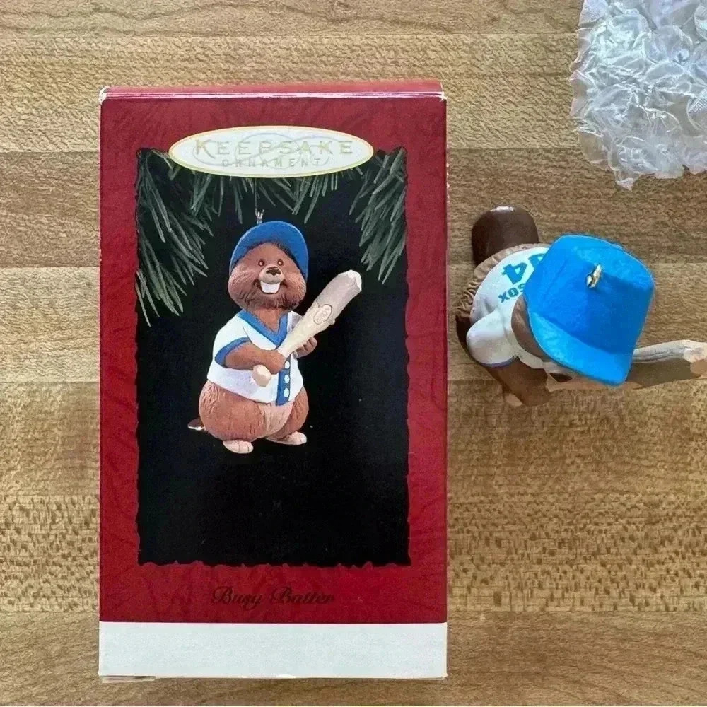 Hallmark Vintage Busy Batter 1994 Beaver Baseball Christmas Keepsake Ornament - Picture 4 of 8